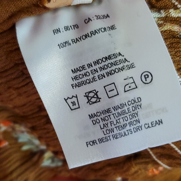 Free People Miss Louise smocked cropped halter top - Picture 14 of 16